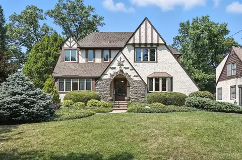 1302 Avon Dr, Cincinnati, OH 45229