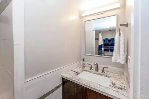 1052 Hatch St, Cincinnati, OH 45202 photo 34