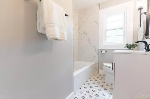 1939 Lawn Ave, Cincinnati, OH 45237 photo 13