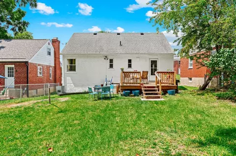 Exterior - 6226 Stover Ave, Golf Manor, OH 45237 photo 9 of 11