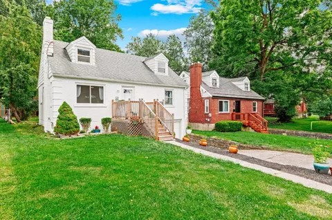 Exterior - 6226 Stover Ave, Golf Manor, OH 45237 photo 2 of 11