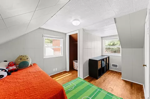 Bedroom - 6226 Stover Ave, Golf Manor, OH 45237 photo 5 of 5