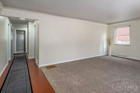 Entry Way - 3768 Darwin Ave, Cheviot, OH 45211 photo 1 of 3