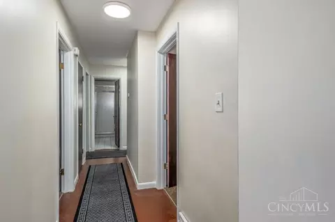 Entry Way - 3768 Darwin Ave, Cheviot, OH 45211 photo 2 of 3