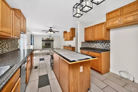 Kitchen - 1775 Huntley Rd, Goshen, OH 45122 photo 3 of 5