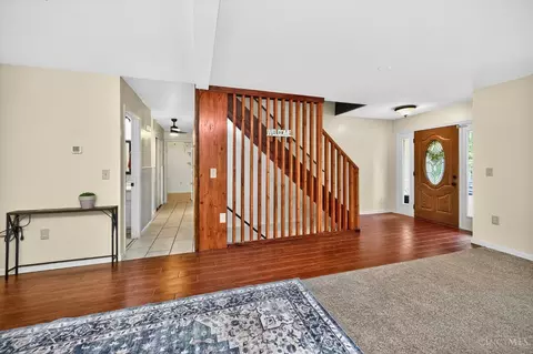 Entry Way - 1775 Huntley Rd, Goshen, OH 45122 photo 4 of 6