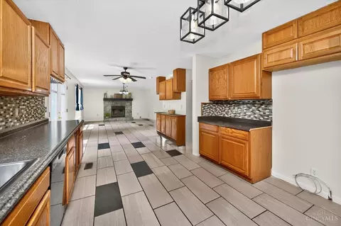 Kitchen - 1775 Huntley Rd, Goshen, OH 45122 photo 4 of 5