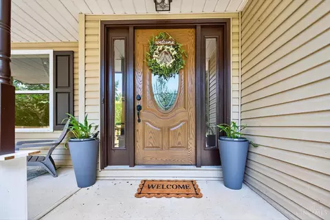 Entry Way - 1775 Huntley Rd, Goshen, OH 45122 photo 2 of 6