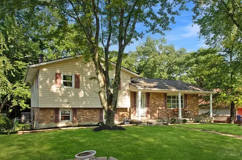 2271 Trinity Dr, Middletown, OH 45044