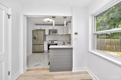 8397 Wicklow Ave, Cincinnati, OH 45236 photo 4