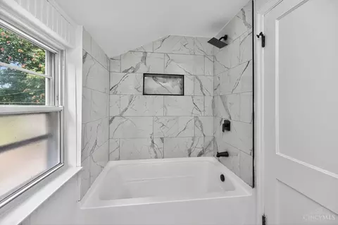 8397 Wicklow Ave, Cincinnati, OH 45236 photo 8