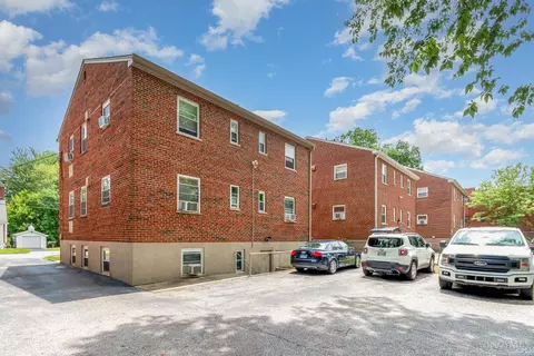 1545 Sutton Ave, Cincinnati, OH 45230 photo 2