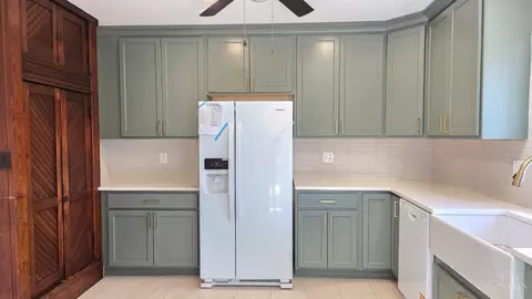 Kitchen - 504 Cherry St, Blanchester, OH 45107 photo 4 of 5