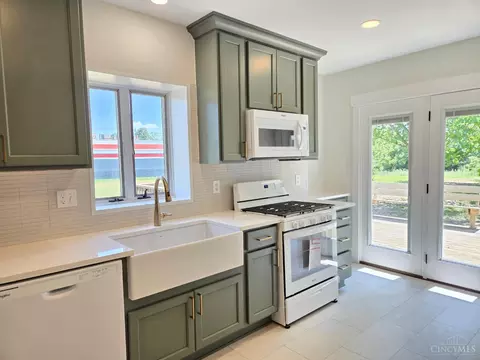 Kitchen - 504 Cherry St, Blanchester, OH 45107 photo 5 of 5