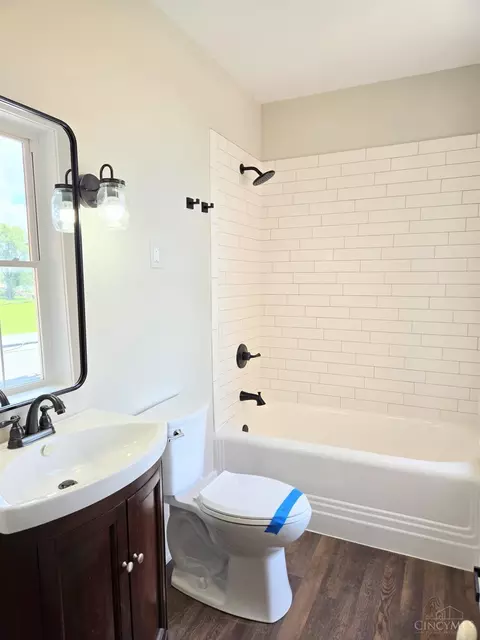 Bath - 504 Cherry St, Blanchester, OH 45107 photo 7 of 11