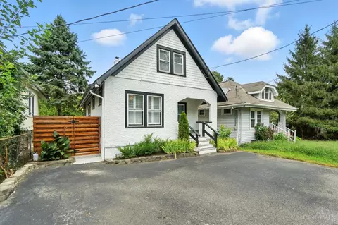 2835 Hyde Park Pl, Cincinnati, OH 45208