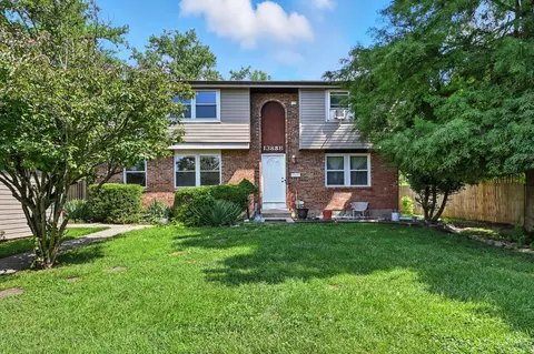 1388 Waycross Rd, Forest Park, OH 45240