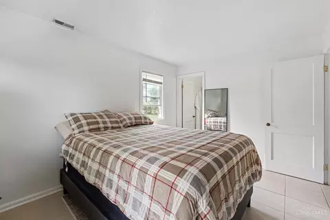 Bedroom - 103 Fox Dr, Mason, OH 45040 photo 3 of 3