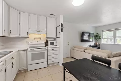Kitchen - 103 Fox Dr, Mason, OH 45040 photo 1 of 3