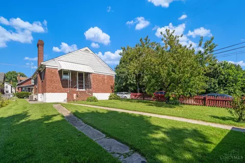 Exterior - 3950 King Pl, Cincinnati, OH 45223 photo 4 of 4