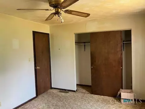 Bedroom - 14974 Chad Ln, Williamsburg, OH 45176 photo 2 of 5