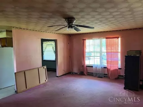 Living - 14974 Chad Ln, Williamsburg, OH 45176 photo 1 of 2