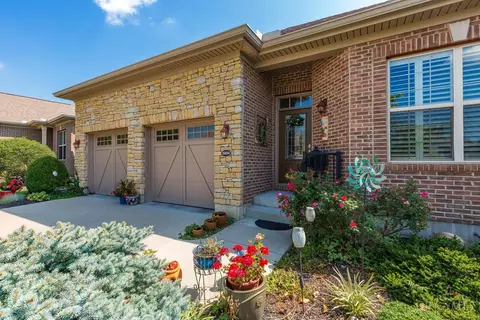 5884 Falling Brook Dr, Mason, OH 45040