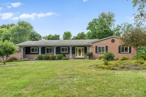 7477 Greenfarms Dr, Cincinnati, OH 45224