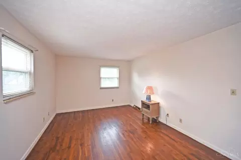 Bedroom - 8509 Plainfield Rd, Cincinnati, OH 45236 photo 1 of 7