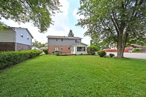Exterior - 8509 Plainfield Rd, Cincinnati, OH 45236 photo 10 of 11