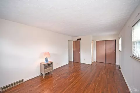 Bedroom - 8509 Plainfield Rd, Cincinnati, OH 45236 photo 2 of 7