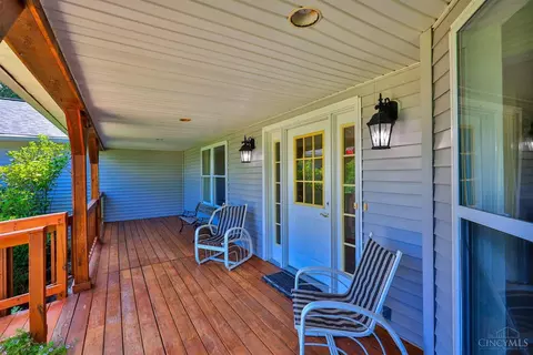 Exterior - 2710 Glady Rd, Blanchester, OH 45107 photo 2 of 15