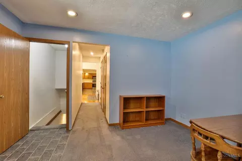 Entry Way - 2710 Glady Rd, Blanchester, OH 45107 photo 4 of 4