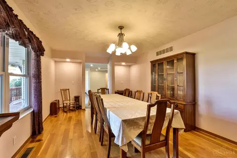 Dining - 2710 Glady Rd, Blanchester, OH 45107 photo 2 of 6