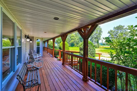 Exterior - 2710 Glady Rd, Blanchester, OH 45107 photo 4 of 15