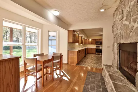 Dining - 2710 Glady Rd, Blanchester, OH 45107 photo 5 of 6