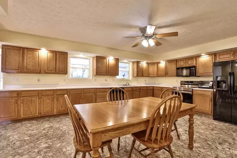 Kitchen - 2710 Glady Rd, Blanchester, OH 45107 photo 4 of 5
