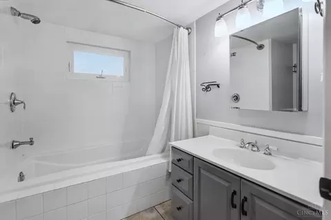 Bath - 1559 Springdale Rd, Cincinnati, OH 45231 photo 2 of 3
