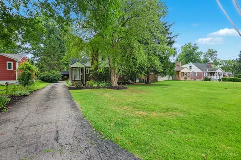 Exterior - 1559 Springdale Rd, Cincinnati, OH 45231 photo 3 of 12