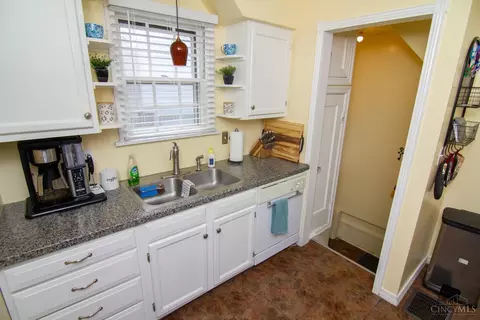Kitchen - 517 State Rd, Cleves, OH 45002 photo 3 of 3