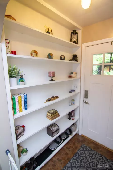 Entry Way - 517 State Rd, Cleves, OH 45002 photo 1 of 1
