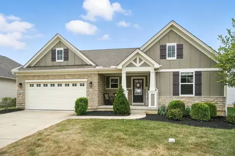 4399 Legacy Greens Dr, Batavia, OH 45103