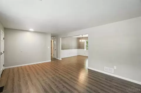 Living - 8131 Hopper Rd, Cincinnati, OH 45255 photo 2 of 3