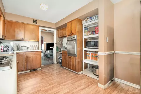 Kitchen - 409 E St, Hamilton, OH 45013 photo 3 of 3