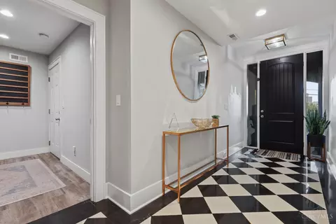 314 Mulberry St, Cincinnati, OH 45202 photo 5