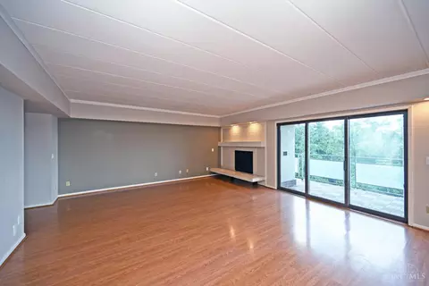 Living - 1775 Mcmillan St, Cincinnati, OH 45206 photo 4 of 9