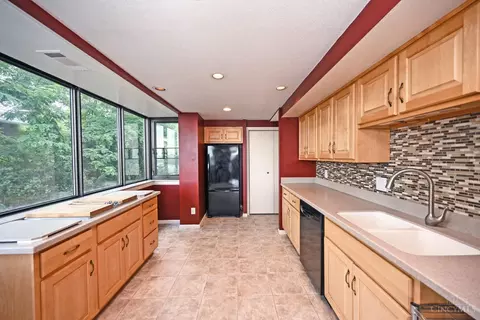 Kitchen - 1775 Mcmillan St, Cincinnati, OH 45206 photo 1 of 6