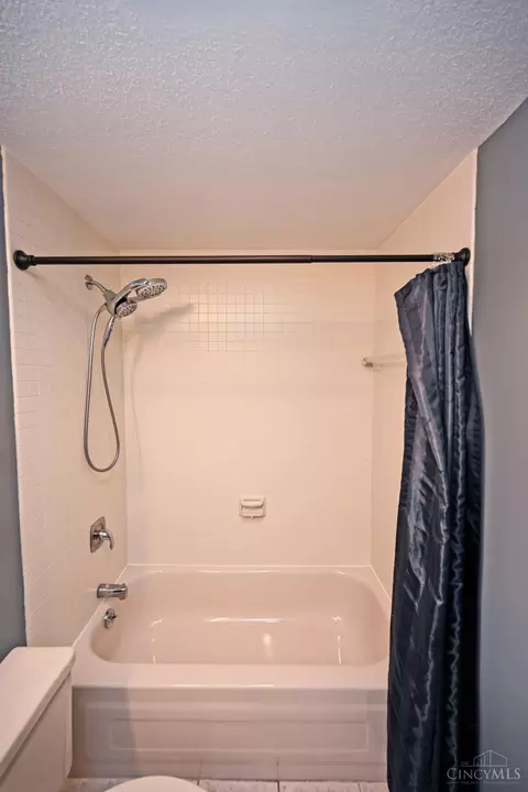 Bath - 1775 Mcmillan St, Cincinnati, OH 45206 photo 6 of 7