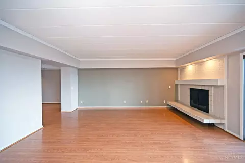 Living - 1775 Mcmillan St, Cincinnati, OH 45206 photo 5 of 9