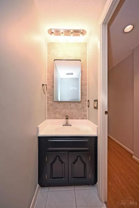 Bath - 1775 Mcmillan St, Cincinnati, OH 45206 photo 7 of 7